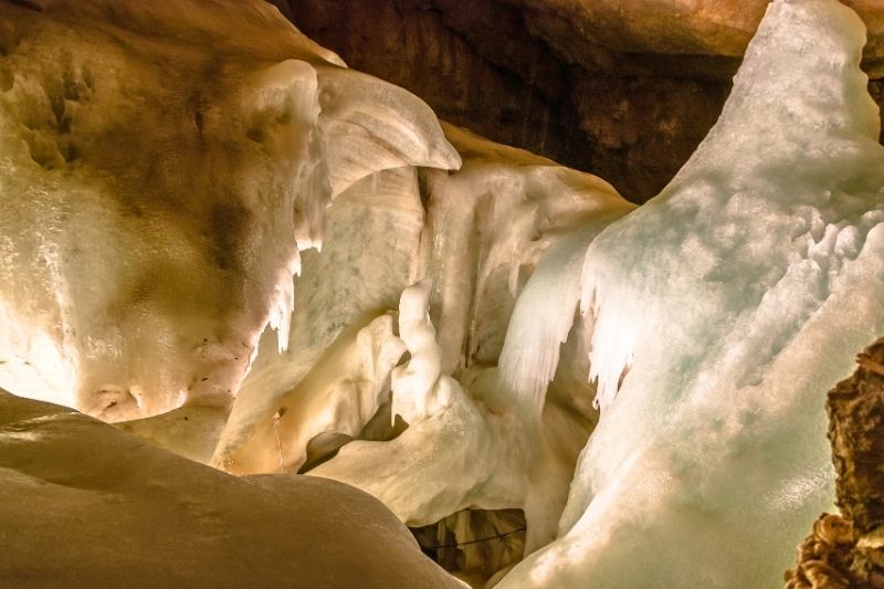 austria-dachstein-ice-caves