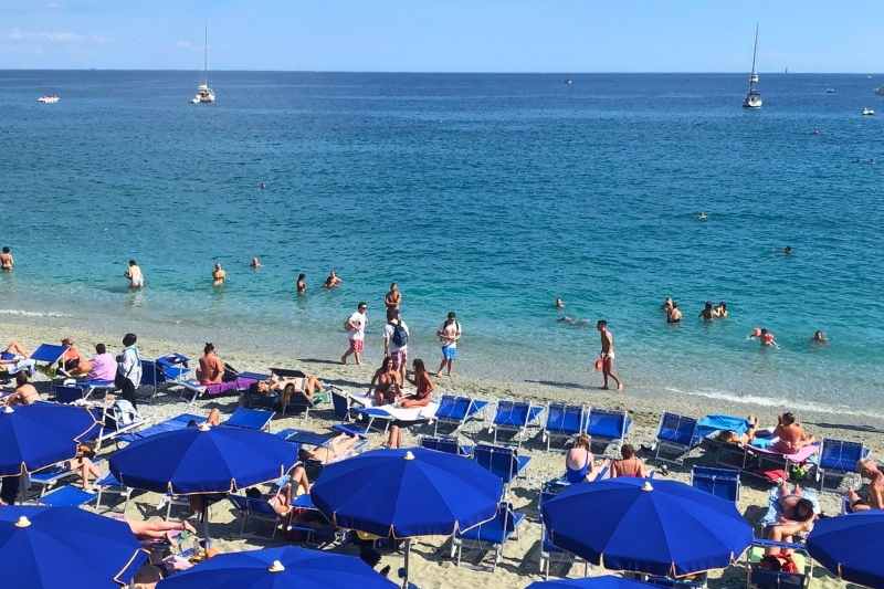 italy-cinque-terre-monterosso-al-mare