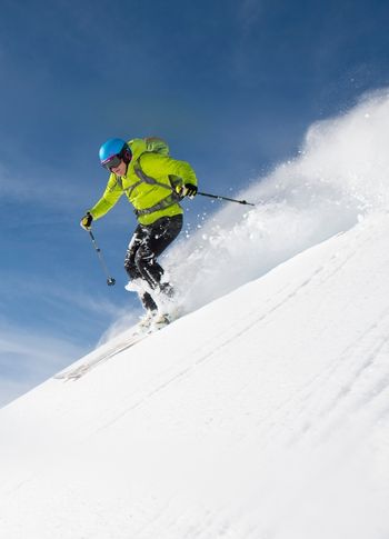 日韓粉雪夢幻行